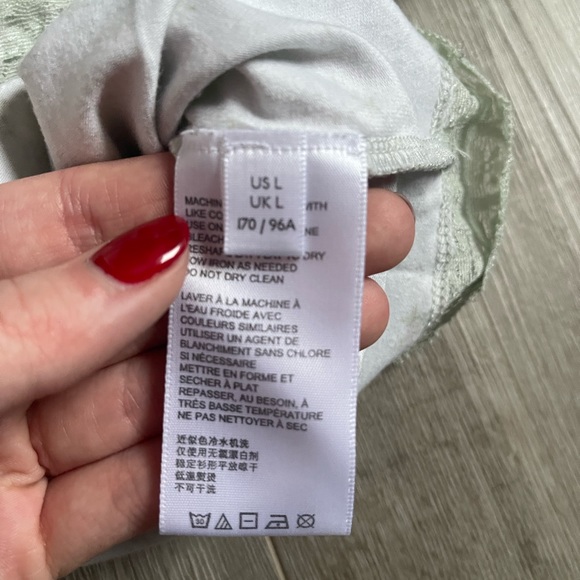 Urban Outfitters Long Sleeve V-Neck Floral Shirt - Picture 6 of 8